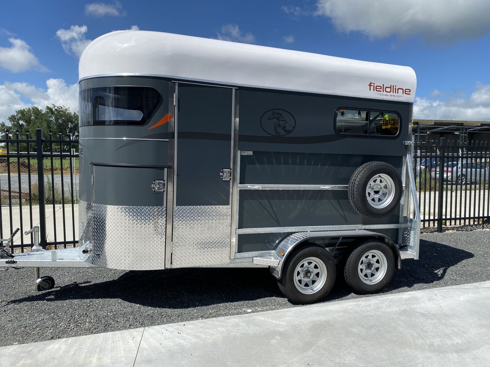 Horse Floats & Trailers for sale Fieldline Ltd